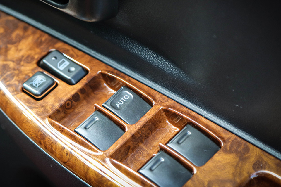 Glory 330 Gallery Image, Interior View, Exterior View, Features and Options